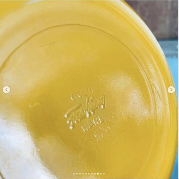 Vintage Fire King Ovenware (USA) 14 Deep Yellow Shallow Milk Glass Bowl - Picture 8 of 10